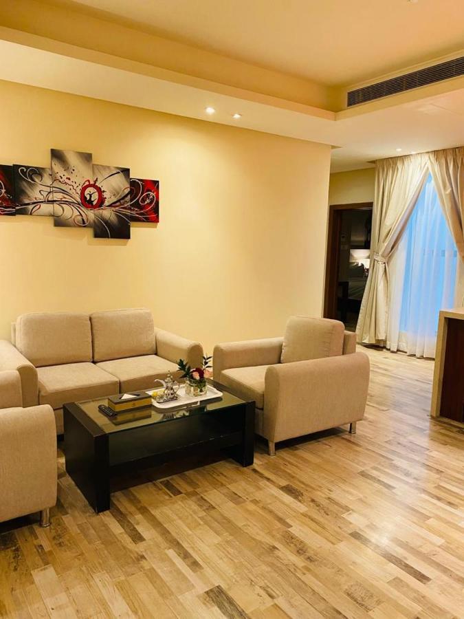 Thwary Hotel Suites Ер-Ріяд Екстер'єр фото
