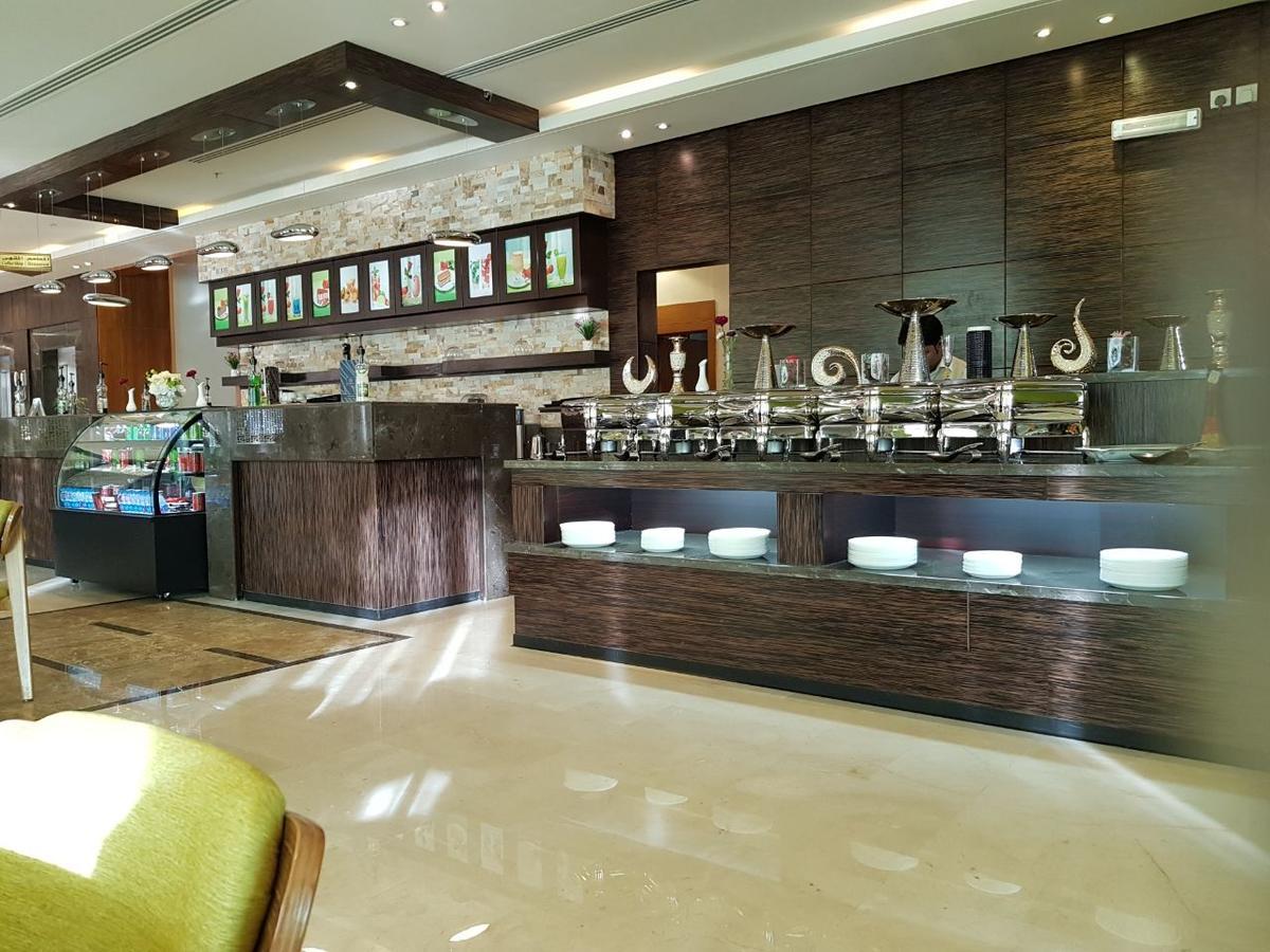 Thwary Hotel Suites Ер-Ріяд Екстер'єр фото