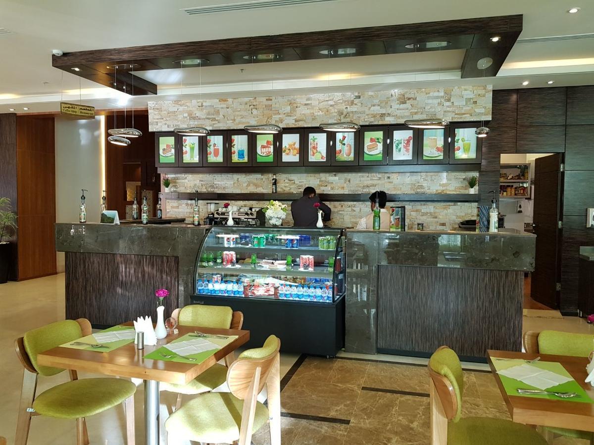 Thwary Hotel Suites Ер-Ріяд Екстер'єр фото